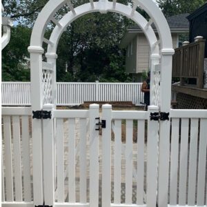Arbor with double gate